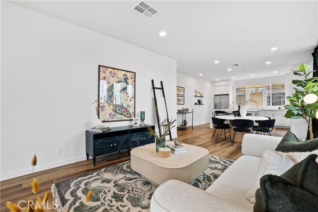 Detail Gallery Image 10 of 27 For 34 Bigsby Dr, Stanton,  CA 90680 - 3 Beds | 3/1 Baths