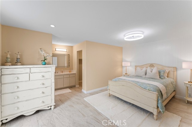 2095 Wetstone Court, Thousand Oaks CA: https://media.crmls.org/medias/98aaaedf-4664-40df-bf2e-c007a964d36a.jpg