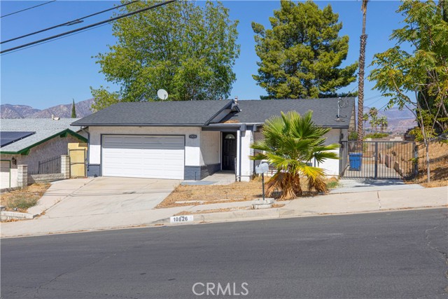 10826 De Haven Avenue photo 1