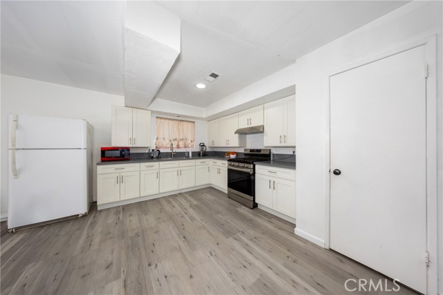 Detail Gallery Image 9 of 47 For 12943 California, Yucaipa,  CA 92399 - 3 Beds | 2 Baths