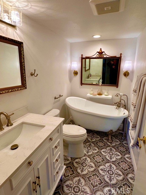 Detail Gallery Image 24 of 28 For 3273 San Amadeo a,  Laguna Woods,  CA 92637 - 2 Beds | 2 Baths