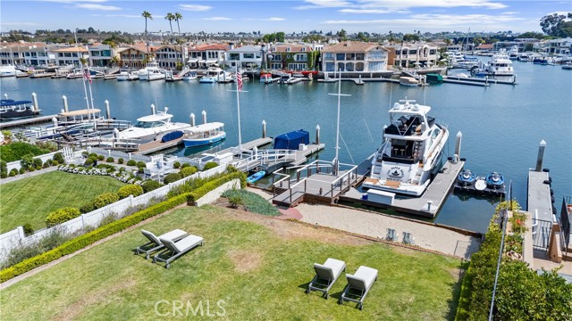 Detail Gallery Image 35 of 36 For 11 Harbor Is, Newport Beach,  CA 92660 - 3 Beds | 2 Baths