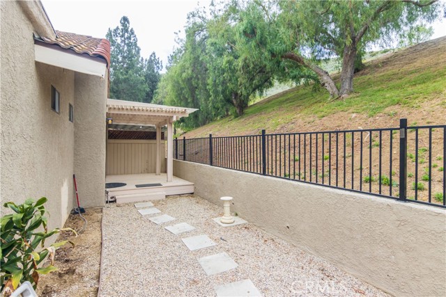 661 La Corona Court, Oak Park CA: https://media.crmls.org/medias/98ae3b2d-a029-4946-b35d-e4d711dc17a3.jpg