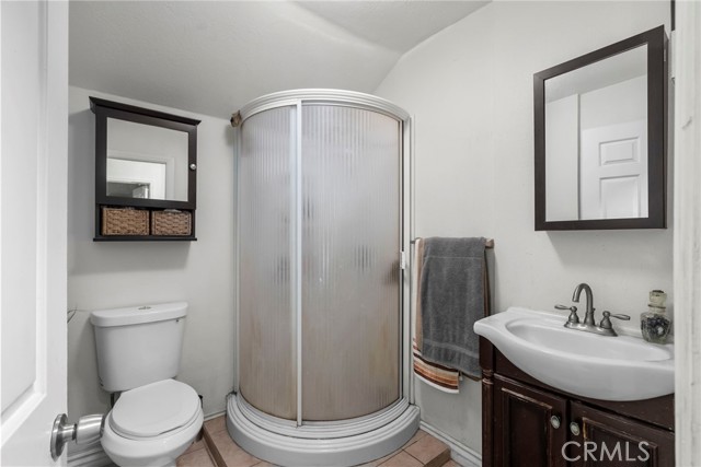 Detail Gallery Image 19 of 32 For 2619 Trinity St, Los Angeles,  CA 90011 - – Beds | – Baths