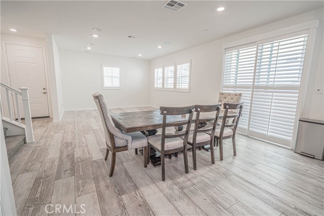 Detail Gallery Image 11 of 46 For 17047 Zion Drive, Canyon Country,  CA 91387 - 4 Beds | 3 Baths