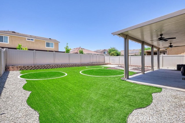 29305 Catalpa, Lake Elsinore CA: https://media.crmls.org/medias/98af4302-f4d9-4d77-8850-24db64ebdaa7.jpg