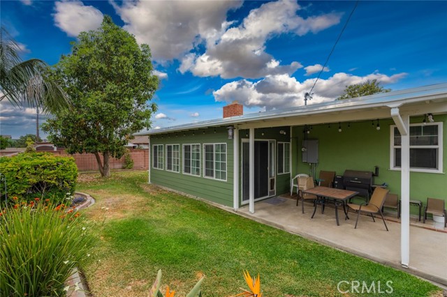 1501 W Baker Avenue, Fullerton CA: https://media.crmls.org/medias/98af9c1a-c0b6-4a7d-b92c-da4cbda77bc0.jpg