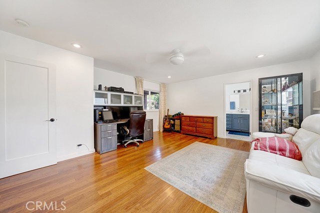 98afa2e3 431c 4f33 9034 58e83d4f1e00