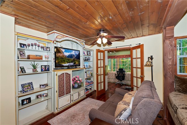 Detail Gallery Image 35 of 56 For 23280 Brookside Rd, Crestline,  CA 92325 - 3 Beds | 3/1 Baths