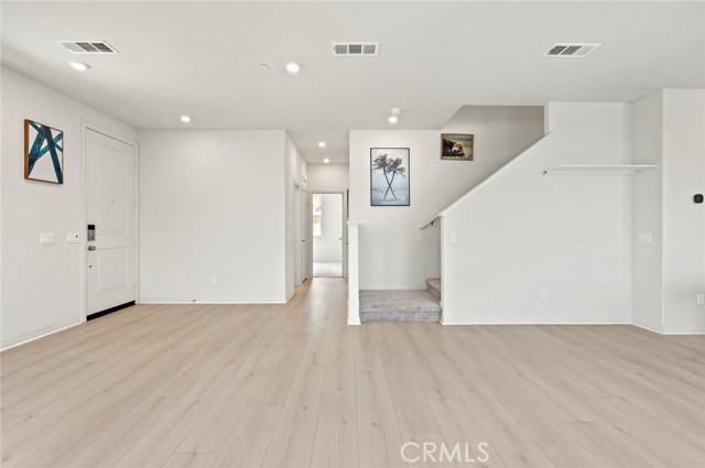 Detail Gallery Image 8 of 41 For 123 Colorado, Pomona,  CA 91766 - 4 Beds | 3 Baths