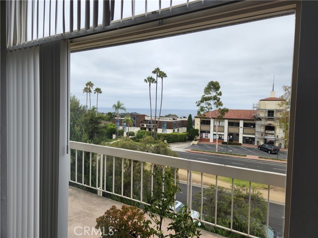 Living room balcony facing ocean