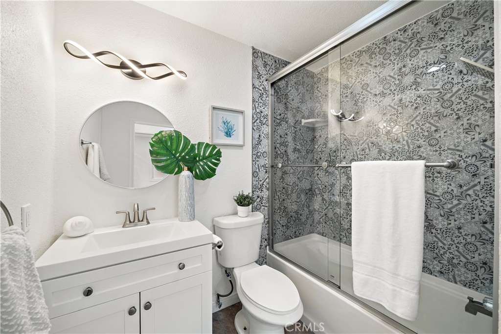 MLS #OC26139737 image #22