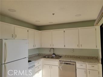 98b1a158 98e7 4322 B3ef 74a75d51ba47