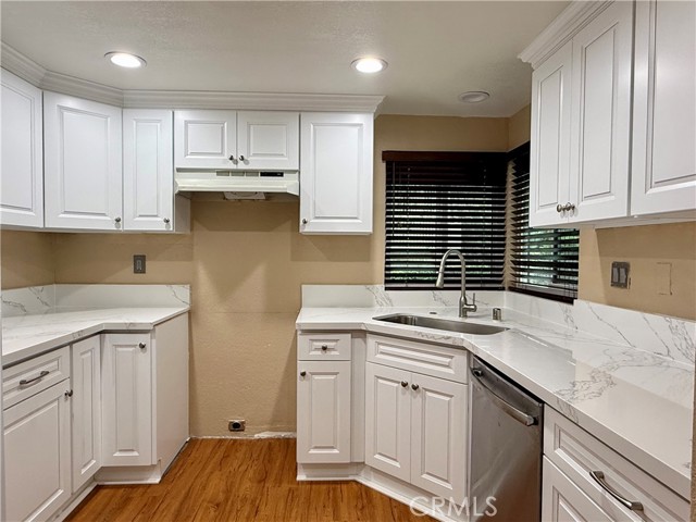 Detail Gallery Image 6 of 27 For 22749 Lakeway #375,  Diamond Bar,  CA 91765 - 2 Beds | 2 Baths