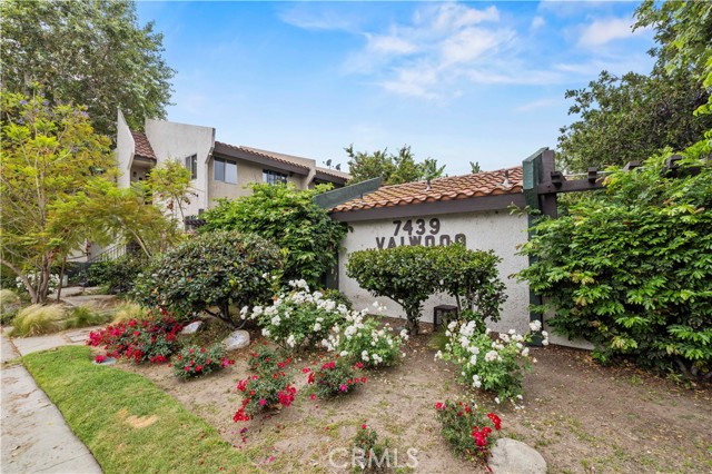 Detail Gallery Image 16 of 27 For 7439 Woodman Ave. #35,  Van Nuys,  CA 91405 - 2 Beds | 1 Baths