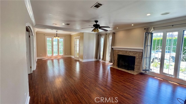 Detail Gallery Image 5 of 62 For 5106 Crenshaw Bld, Los Angeles,  CA 90043 - 4 Beds | 3 Baths