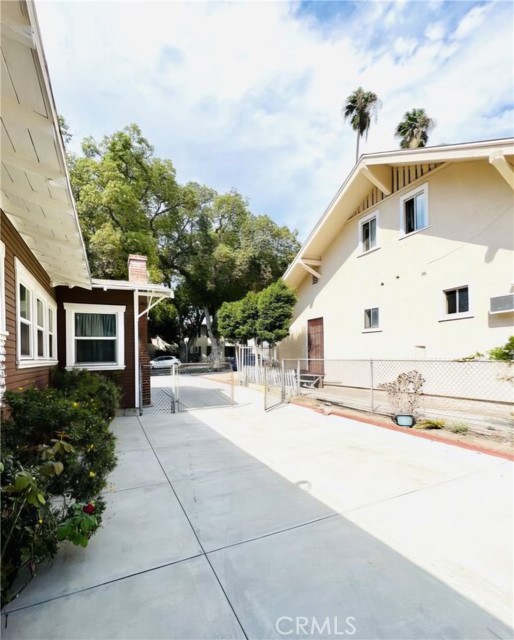 Detail Gallery Image 24 of 24 For 328 W California, Glendale,  CA 91203 - – Beds | – Baths