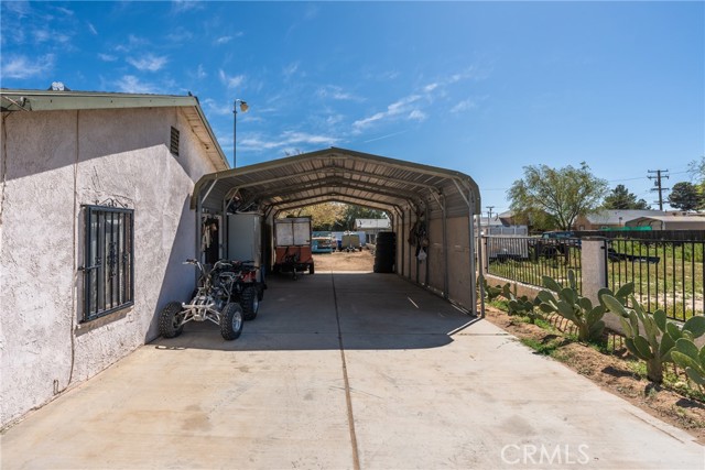Detail Gallery Image 3 of 6 For 18335 Pearmain St, Adelanto,  CA 92301 - 1 Beds | 1 Baths