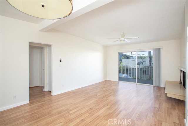 Detail Gallery Image 4 of 18 For 310 Dahlia Pl #B,  Corona Del Mar,  CA 92625 - 2 Beds | 1 Baths