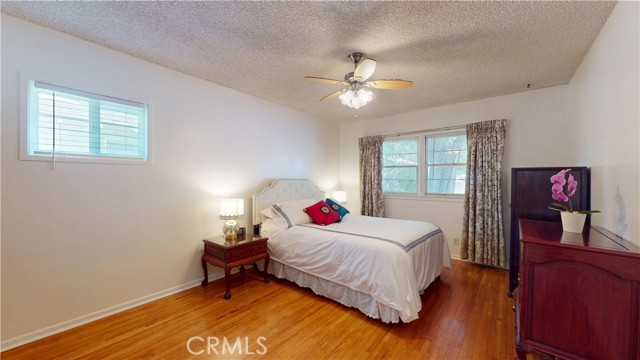 13322 Valleyheart N Drive, Sherman Oaks CA: https://media.crmls.org/medias/98b43be8-3a93-4d72-9248-634f114a0f50.jpg