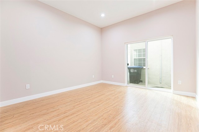 Detail Gallery Image 14 of 15 For 741 E Doran St #B,  Glendale,  CA 91206 - 2 Beds | 1 Baths