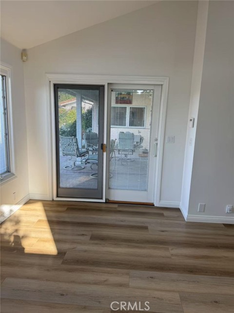 1461 Flinton Court, Westlake Village CA: https://media.crmls.org/medias/98b51961-0199-46cf-91fc-aa92431d9bdf.jpg