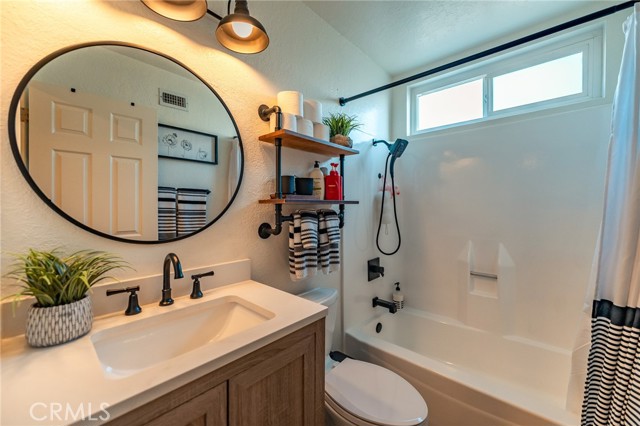 Detail Gallery Image 17 of 36 For 1027 Ronda Cir, La Verne,  CA 91750 - 3 Beds | 2 Baths