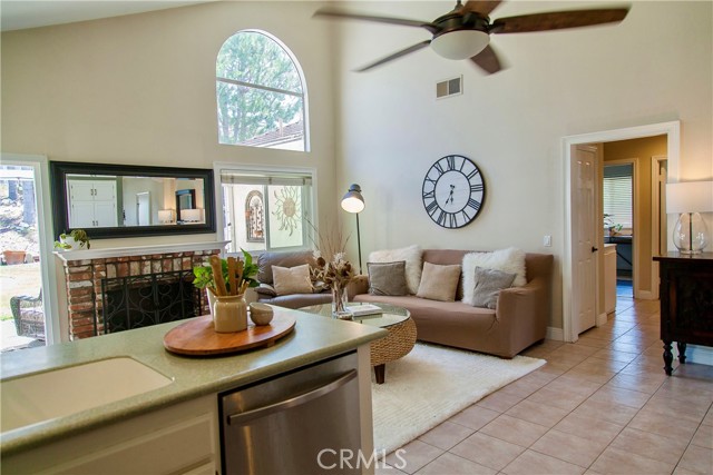 Detail Gallery Image 10 of 34 For 21046 Cimmaron Lane, Rancho Santa Margarita,  CA 92679 - 3 Beds | 2 Baths