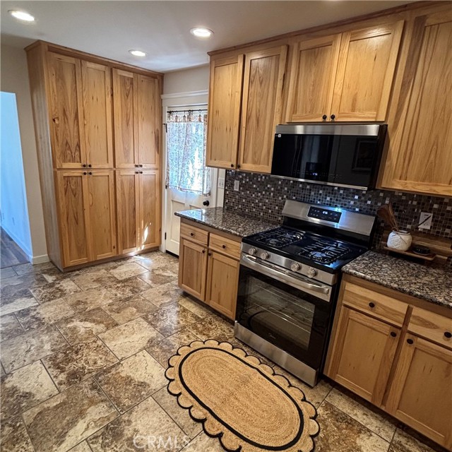 Detail Gallery Image 14 of 24 For 5012 Brockton, Riverside,  CA 92506 - 2 Beds | 1 Baths