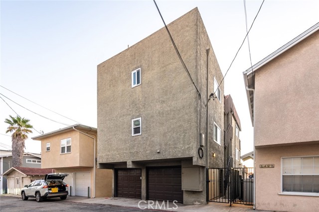 1424 Manhattan Avenue, Hermosa Beach, California 90254, 2 Bedrooms Bedrooms, ,2 BathroomsBathrooms,Residential,Sold,Manhattan,SB22026668