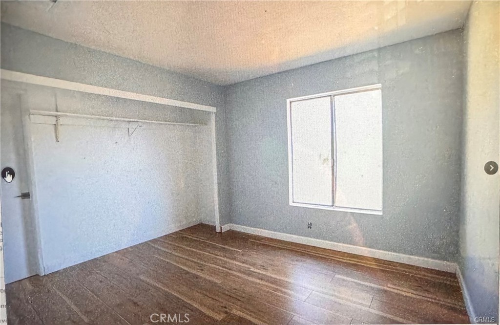 https://media.crmls.org/medias/98b89d37-8b4a-4a5e-a4ed-3a1cb729a903.jpg?preset=X-Large