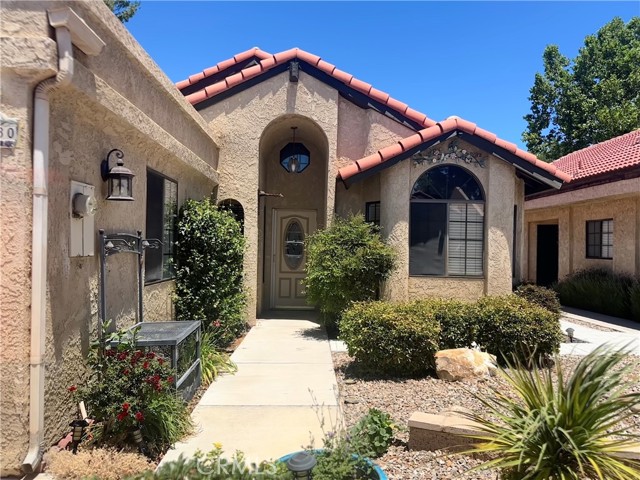 19080 Elm Drive, Apple Valley CA: https://media.crmls.org/medias/98b90523-bdb8-4416-8921-fe0bf4a1b30e.jpg