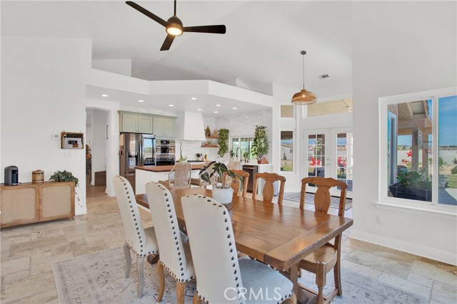 12450 Indian River Drive, Apple Valley CA: https://media.crmls.org/medias/98b91304-b2ab-45b2-8591-cbe5df1d5bb3.jpg