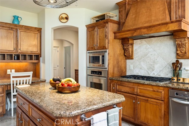 Detail Gallery Image 11 of 43 For 1990 Calle Los Charros, Templeton,  CA 93465 - 4 Beds | 3/1 Baths