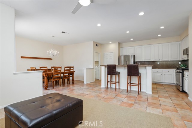 Detail Gallery Image 13 of 45 For 3 Mineral King, Irvine,  CA 92602 - 3 Beds | 2/1 Baths