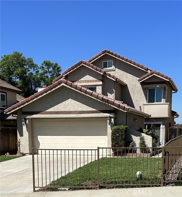 Detail Gallery Image 2 of 29 For 6157 Lakaren Ln, Jurupa Valley,  CA 92509 - 4 Beds | 3 Baths