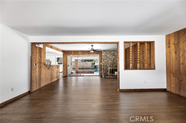 Detail Gallery Image 5 of 44 For 15030 Astoria St, Sylmar,  CA 91342 - 3 Beds | 2 Baths