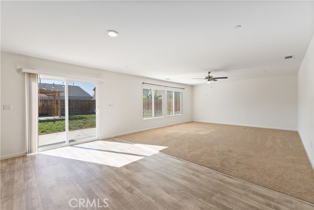 Detail Gallery Image 13 of 55 For 802 Reisling, Coalinga,  CA 93210 - 5 Beds | 3 Baths