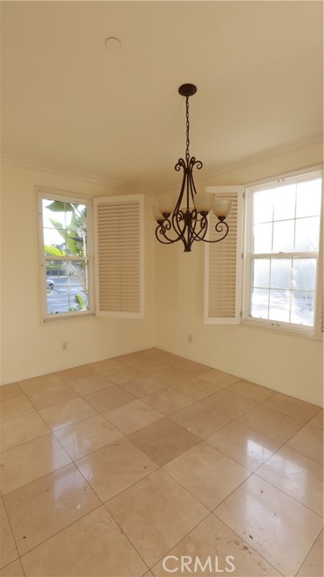 Detail Gallery Image 4 of 7 For 28 Arborside, Irvine,  CA 92603 - 3 Beds | 2/1 Baths