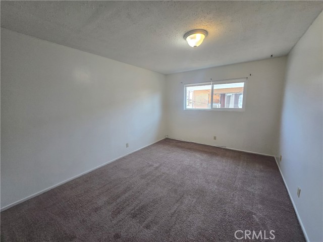 1558 N Hope Avenue, Ontario CA: https://media.crmls.org/medias/98bbfb62-b56b-49c8-8037-2b8eaaeb6371.jpg