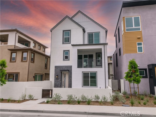 Detail Gallery Image 1 of 1 For 204 Abacus, Irvine,  CA 92618 - 4 Beds | 3/1 Baths