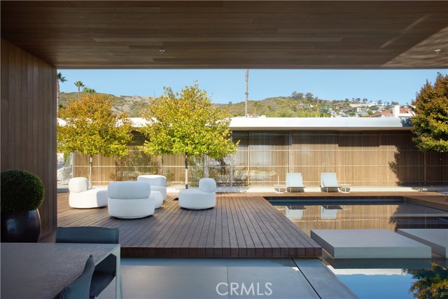 2460 Monaco Drive, Laguna Beach CA: https://media.crmls.org/medias/98bcf369-45e4-4c99-83ea-04847f2ce595.jpg