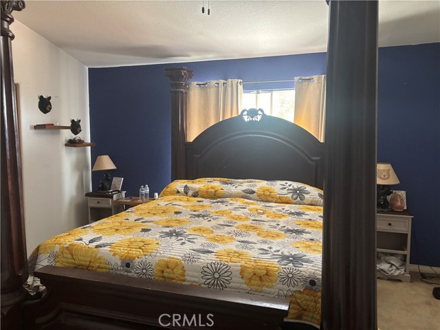 Detail Gallery Image 22 of 29 For 12520 High Desert Rd, Victorville,  CA 92392 - 3 Beds | 2/1 Baths