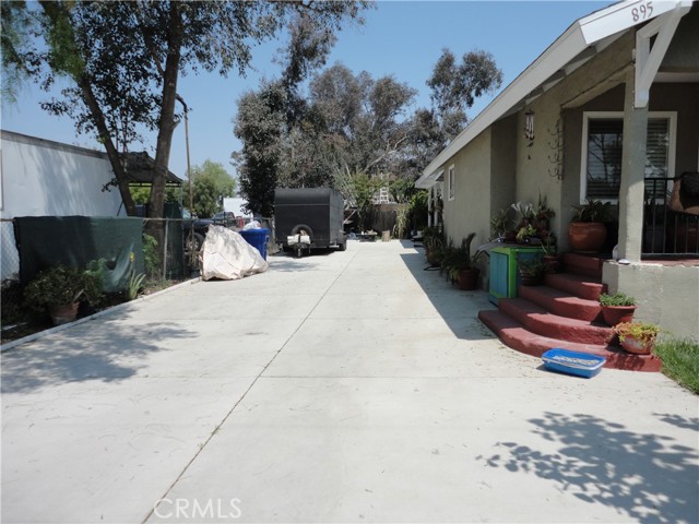 895 S Sunnyside Avenue, San Bernardino, CA, 92408 895 S Sunnyside Avenue, San Bernardino, CA, 92408