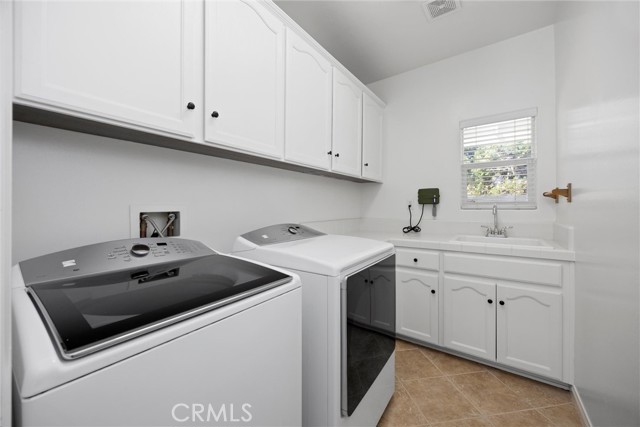 Detail Gallery Image 26 of 37 For 12805 Monterey Beach Dr, Bakersfield,  CA 93311 - 4 Beds | 3/1 Baths