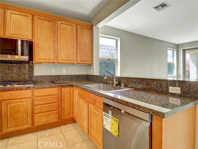 Detail Gallery Image 7 of 41 For 80546 Avenida Camarillo, Indio,  CA 92203 - 2 Beds | 2 Baths