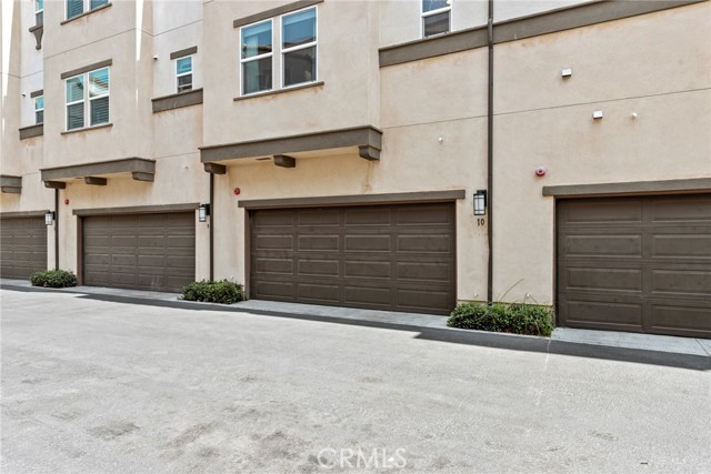 Detail Gallery Image 25 of 32 For 645 W Foothill Bld #10,  Glendora,  CA 91741 - 3 Beds | 4 Baths