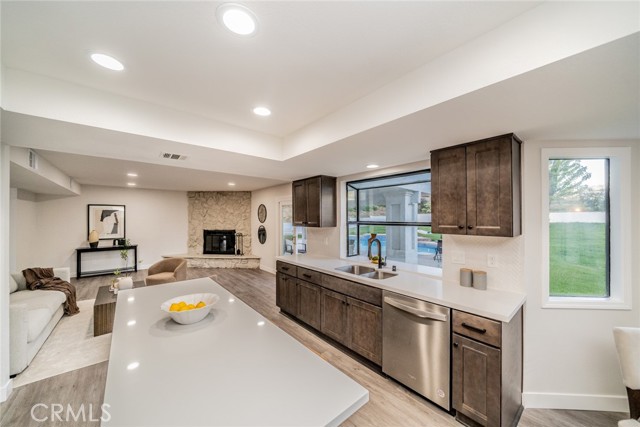 Detail Gallery Image 5 of 31 For 13627 Scenic Crest Dr, Yucaipa,  CA 92399 - 4 Beds | 2/1 Baths