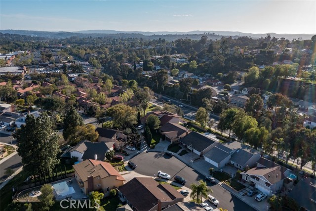 24911 Via Santa Cruz, Mission Viejo CA: https://media.crmls.org/medias/98bff27b-5361-454c-a5d7-537283a26bda.jpg