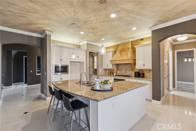 Detail Gallery Image 44 of 61 For 4918 W Bluff, Fresno,  CA 93722 - 5 Beds | 3/1 Baths